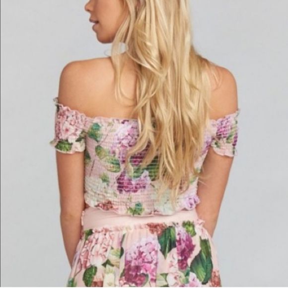 NWT Show Me Your Mumu Truvy Smocked Crop Top - Picture 2 of 8